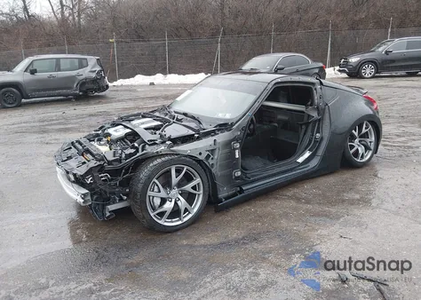 2014 Nissan 370Z z USA, uszkodzony, nr VIN JN1AZ4EH8EM637124